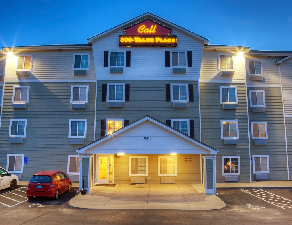 Woodspring Suites Топика Экстерьер фото