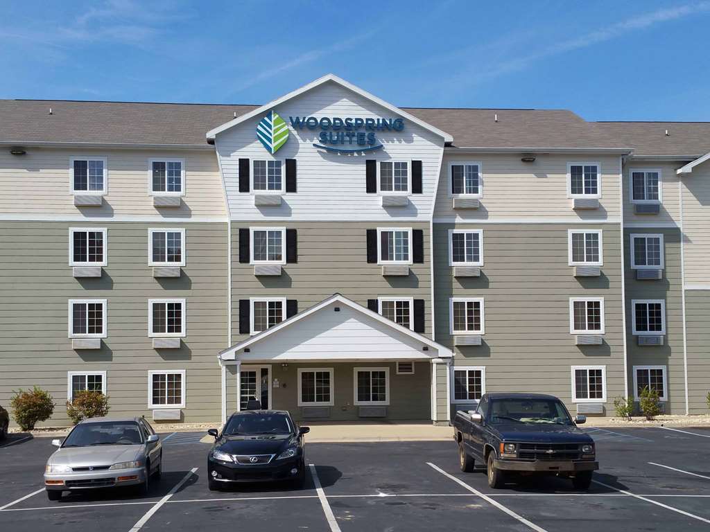 Woodspring Suites Топика Экстерьер фото