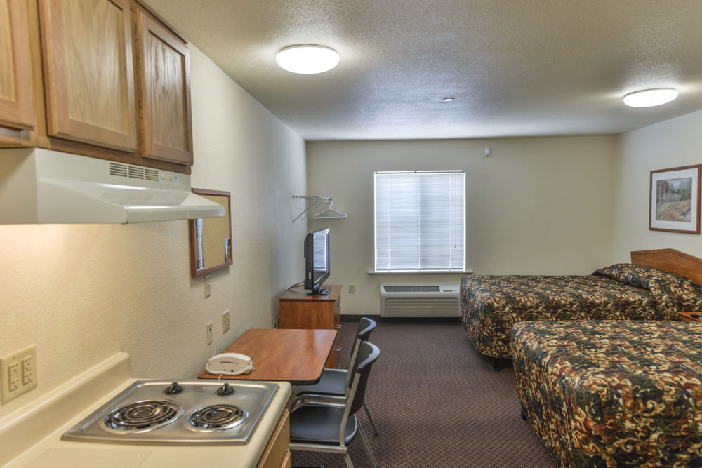 Woodspring Suites Топика Экстерьер фото
