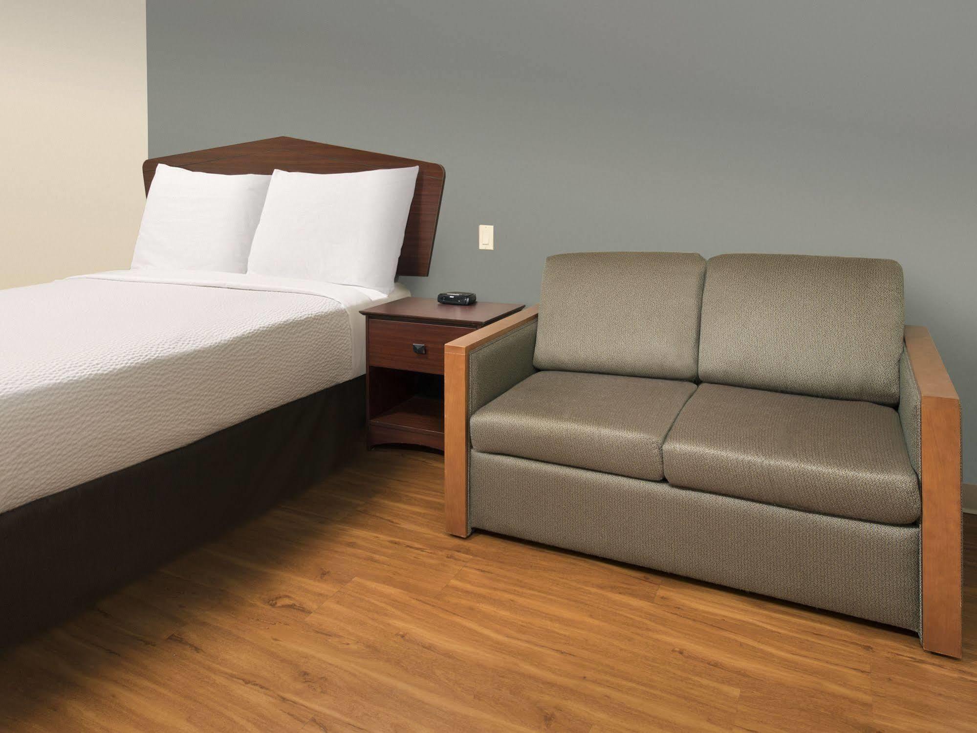 Woodspring Suites Топика Экстерьер фото