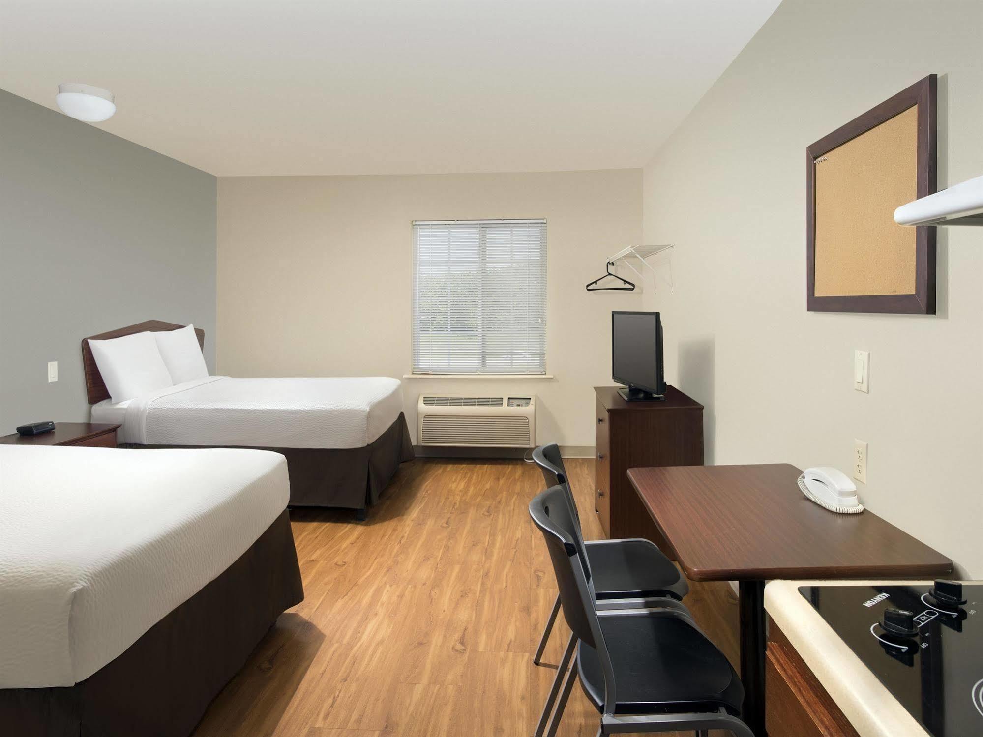 Woodspring Suites Топика Экстерьер фото